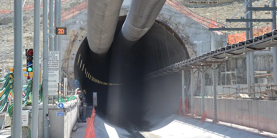 Diseño geotécnico de excavaciones profundas en La Serena: criterios para suelos granulares en zona sísmica